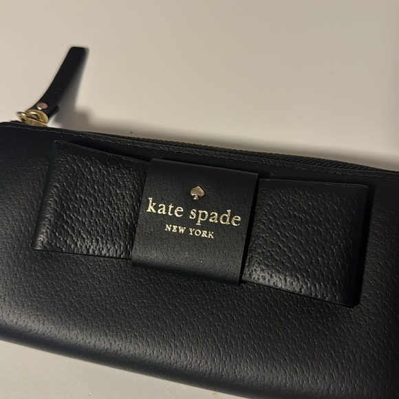Kate Spade Wallet - Picture 2 of 5